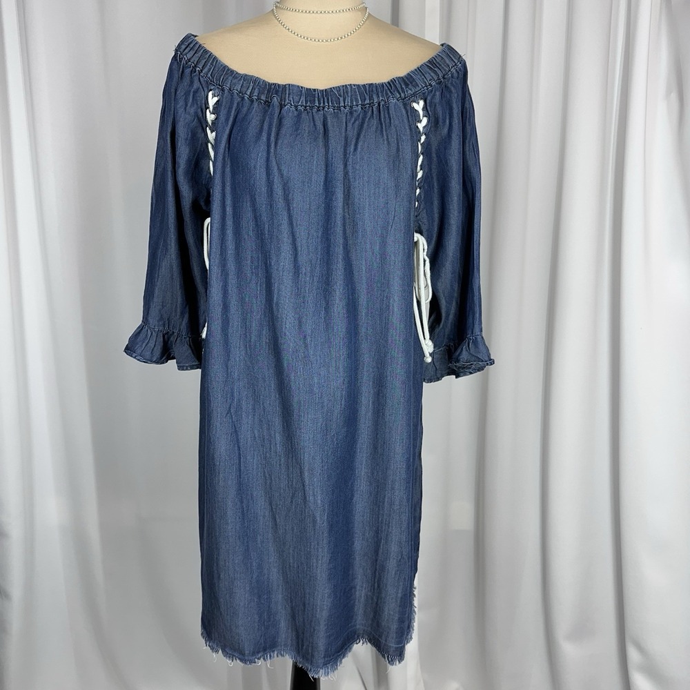 CHELSEA & THEODORE Chambray Denim Dress Sx 1X Lace On Sleeves Frayed Hem Ruffle